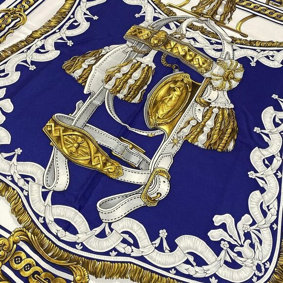 Auth HERMES Carre 90 - Navy White Multi Scarf - Picture 2 of 8